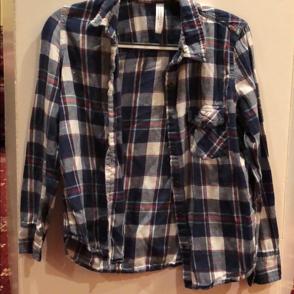 Flannel (colors: red, white, navy, dark green) - Picture 2 of 2